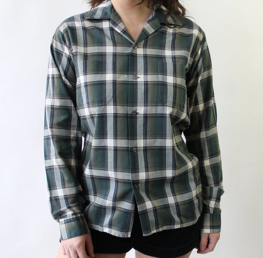 60s Plaid Loop Collar Button Up