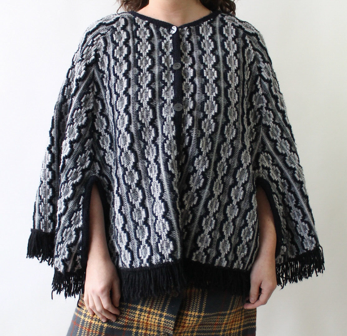 60s Gray Knit Poncho