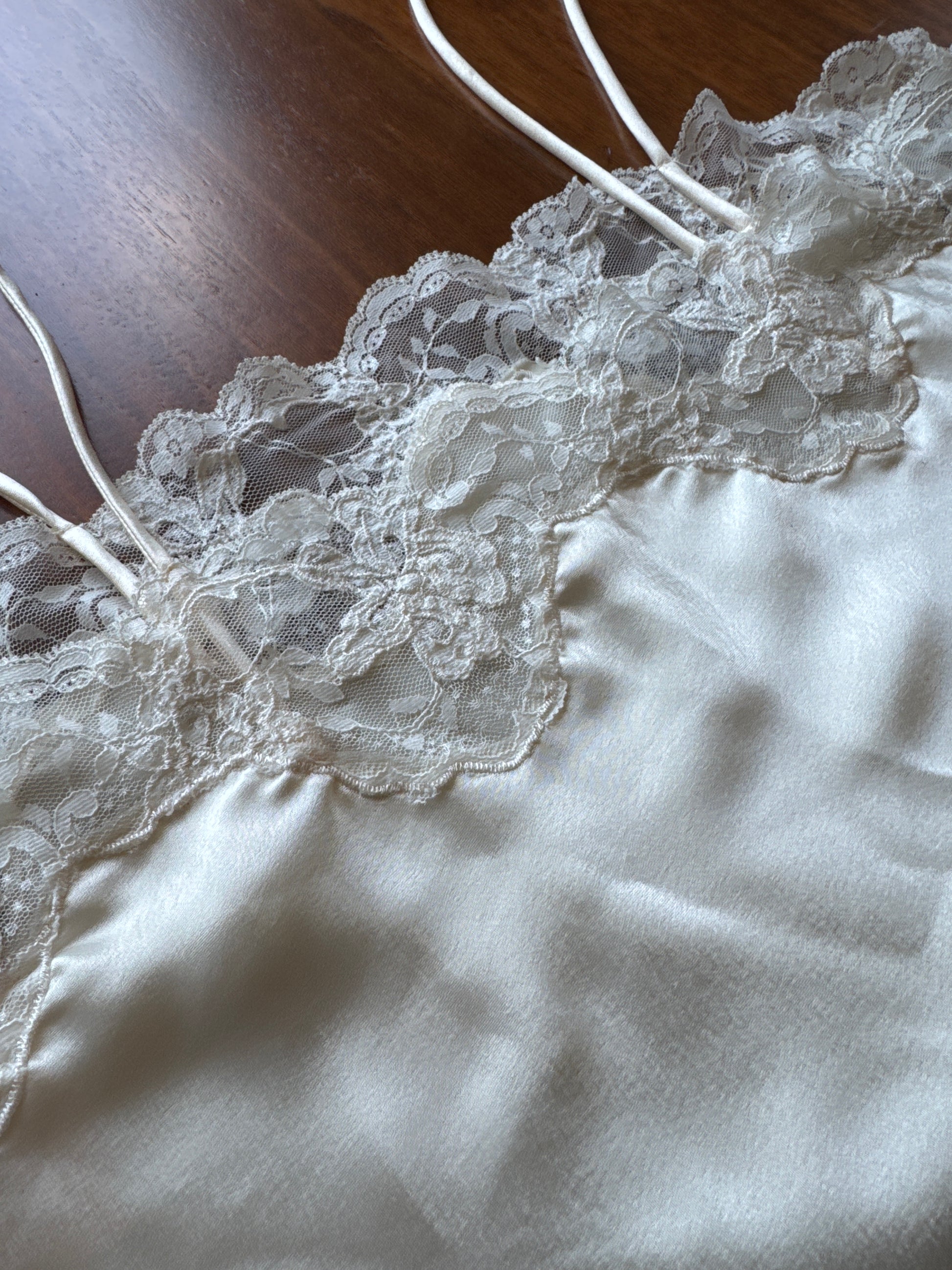 90s Allison Taylor Satin Ivory Slip Top