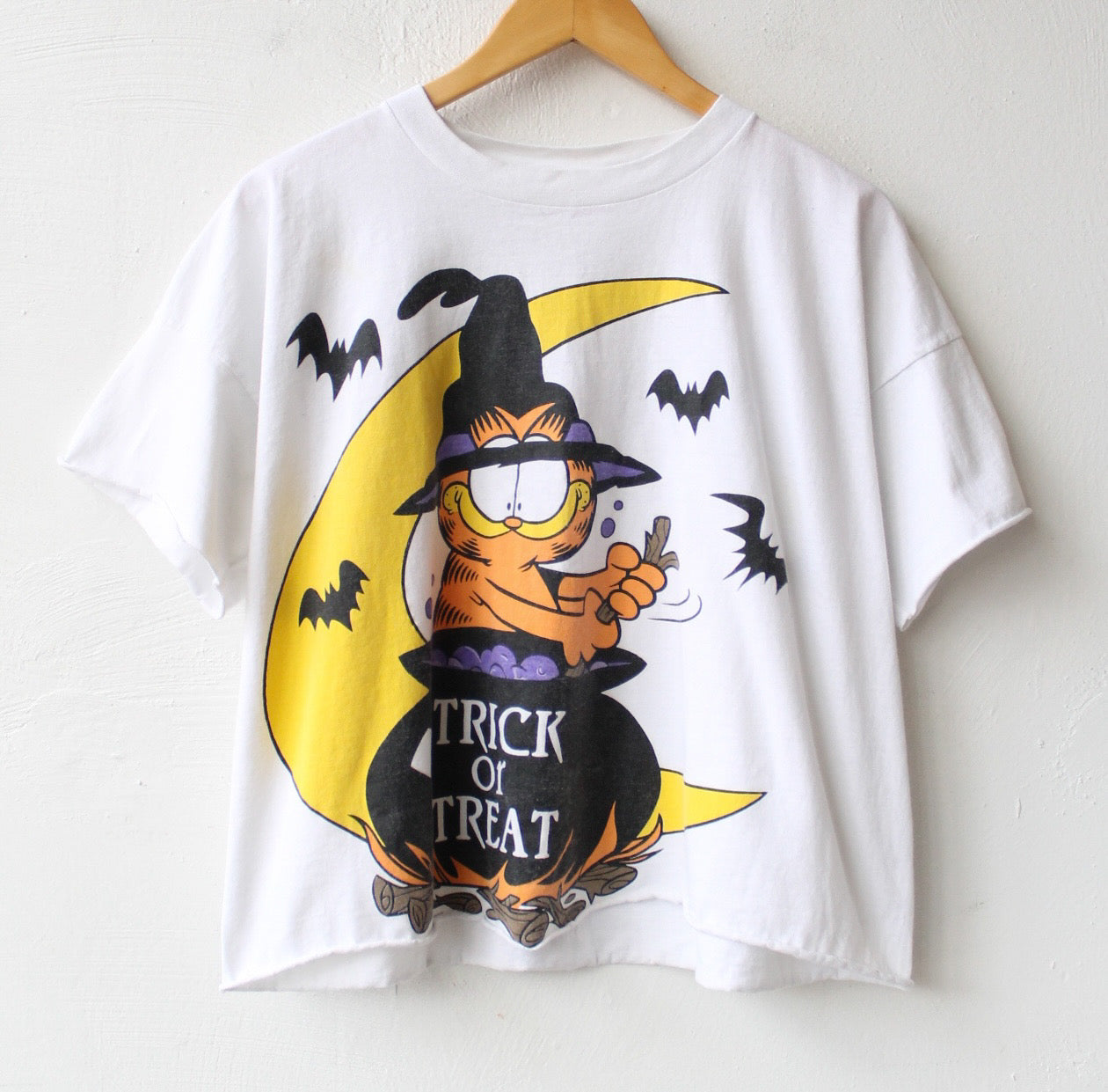 90s Garfield Halloween Cut Tee