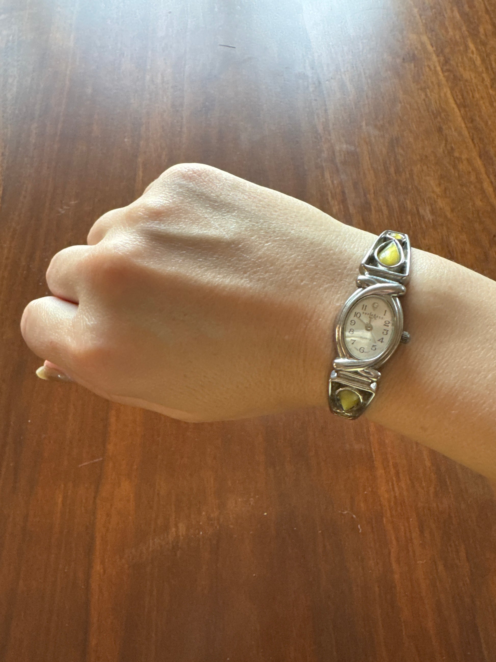 90s Gem Stone Expansion Band Wristwatch
