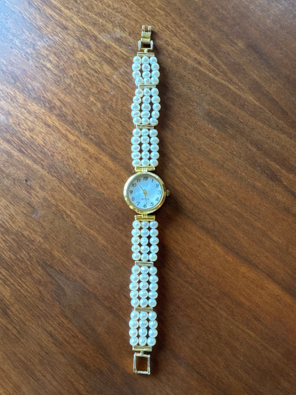 90s Gold Hardware Analog Wristwatch with Pearl Band