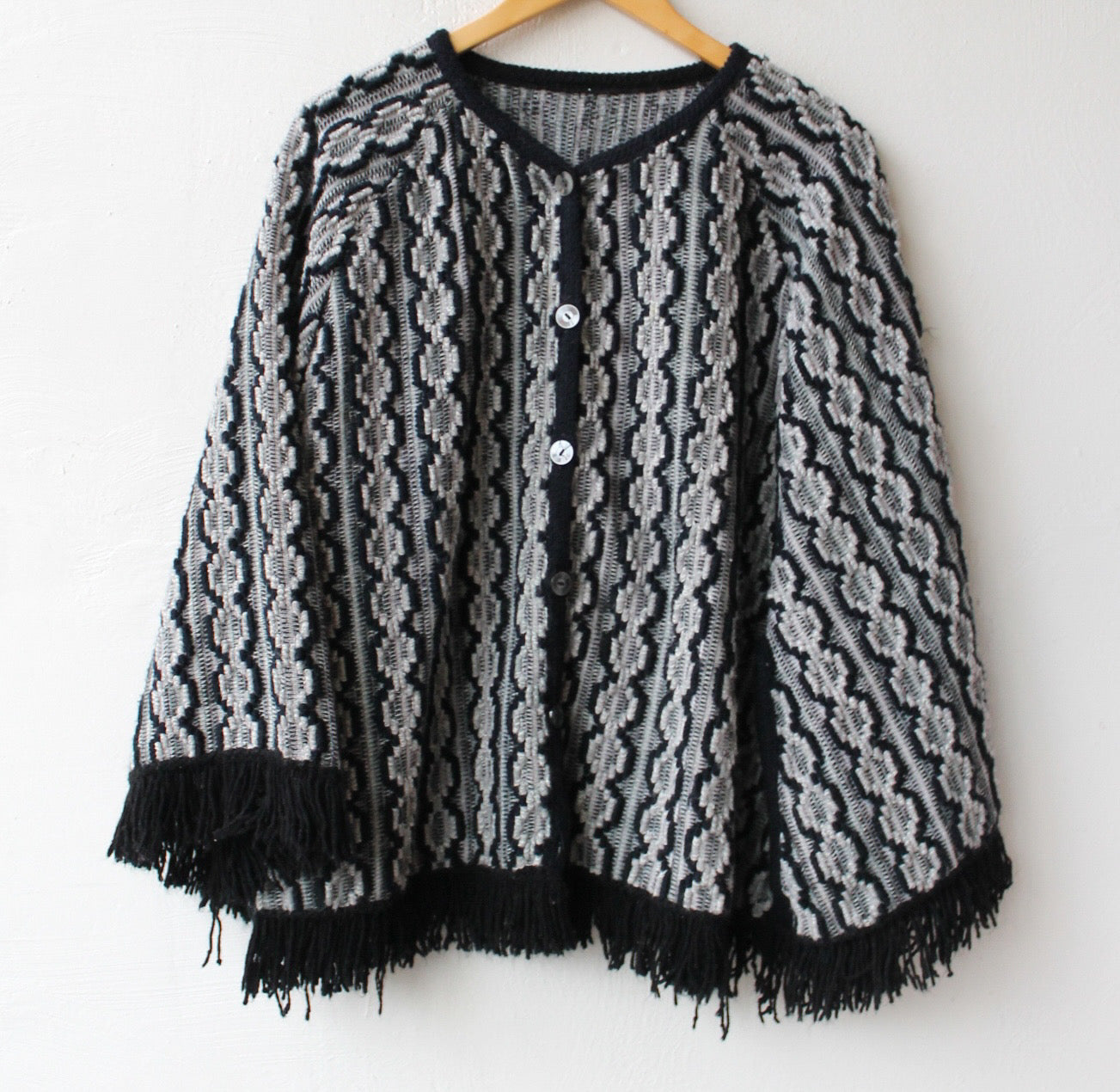 60s Gray Knit Poncho