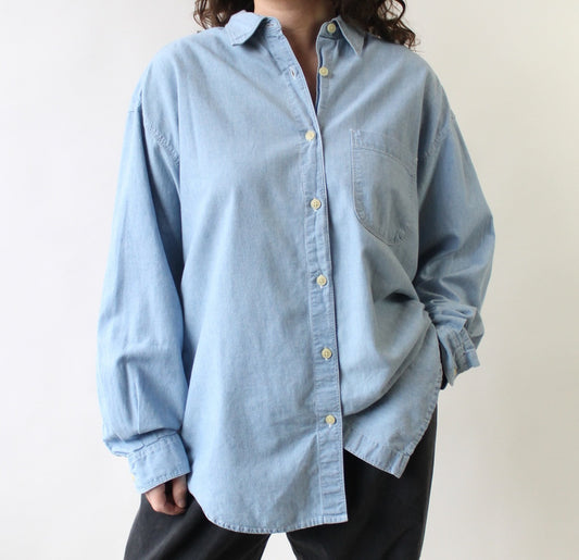 90s Eddie Bauer Light Wash Denim Button Up