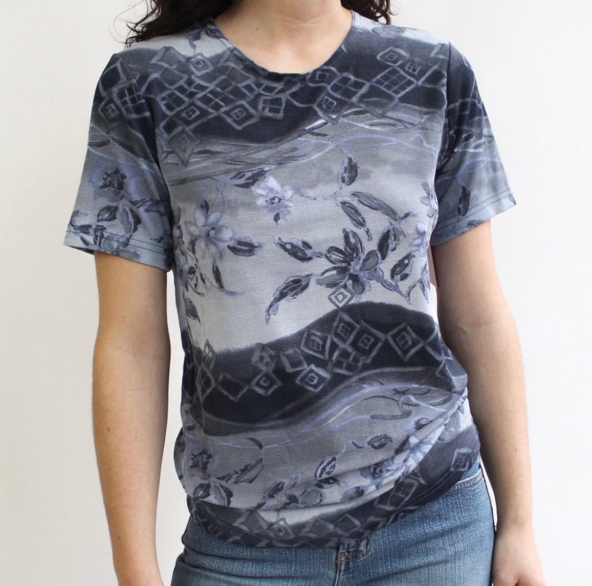 90s Blues Floral Stretchy Shirt