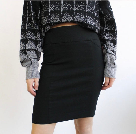 Y2K Black Stretch Pencil Skirt with Slit